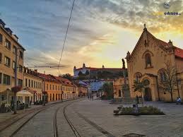 We did not find results for: Mpratislaba Ta3idiwtikos Odhgos Ths Mpratislabas Sth Slobakia