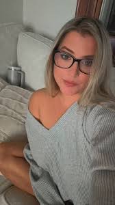 So we meet again 😏 • • • • • • • • • #instagood #ootd #pretty #blonde  #streamer #twitch #girlgamer #sweeettails #sweater #skirt #makeup #cute  #fyp #feature #girlsthatgame #gamergirl