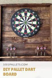 Simple Design For A Dartboard 30 X 36 Makes For Ample Room For Missed Shots Without Damaging The Wall Used Diy Pallet Wall Pallet Wall Decor Pallet Diy