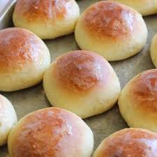 Perfect Soft And Buttery Rolls The Recipe Critic In 2020 Dinner Rolls Buttery Rolls Homemade Dinner Rolls