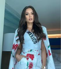 Con 26 años, es ingeniera en sofware y cuenta con experiencia en concursos internacionales, ya que en 2017 representó a méxico en miss mundo, en donde obtuvo el segundo. Xw Gyk1bmwvssm