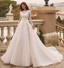 Anche gli abiti da sposa della principessa che hanno qualcosa che evidenzia la vita della sposa sono ideali. Abiti Da Sposa Principessa 2021 2022 90 Modelli Bellissimi