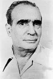 Kuss A solas, cuida tu mente. En grupo, cuida tu postura. Enojado, ado  cuida tus palabras. En los desafíos, cuida tus emociones. En el éxito,  cuida tu ego.