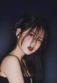 Cô gái nổi như cồn vì ảnh căn cước xinh như mộng, nhan sắc ngoài đời còn  bất ngờ hơn