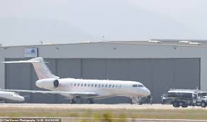 There was no support group who knew what it was like to survive a plane crash, barker tells the post. 9ievcbvfgx5ocm
