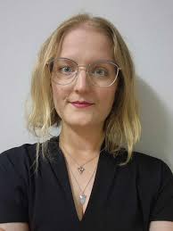 Who are some local characters for media coverage in Brynderwyns?