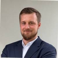 300+ perfiles de «Benko»