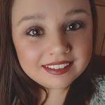 Alicia Keck's Instagram, Twitter & Facebook