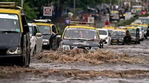 In the afternoon the air temperature warms up to +31.+32°c, dew point: Attention Mumbai Weather Department Forecasts Heavy Rain In Weekend