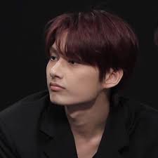 Jun was born in 1996 as wen junhui (文俊辉) in shenzhen, china. ð–˜ð–ð–šð–† Seventeen Junhui Seventeen Seventeen Jun