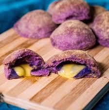 Best Place In Metro Manila To Order Ube Cheese Pandesal Pandesal Food Best Breakfast Recipes