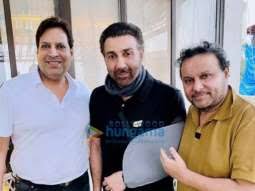 Director anil sharma declared in mumbai mirror that the script has been approved by dharmendra. Apne 2 Cast List Apne 2 Movie Star Cast Release Date Movie Trailer Review Bollywood Hungama