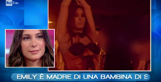 Ancona, chi sono i morti nella discoteca «lanterna azzurra»: Di Giorno Mamma Di Notte Cubista La Vita Sul Cubo Di Emily E La Mia Passione Non Potrei Fare Altro