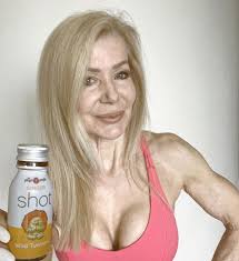 My favourite kind of shot! Actuality I don't enjoy alcohol at all. I'll  have a glass occasionally but don't like the taste plus it goes straight to  my head. Apparently women absorb