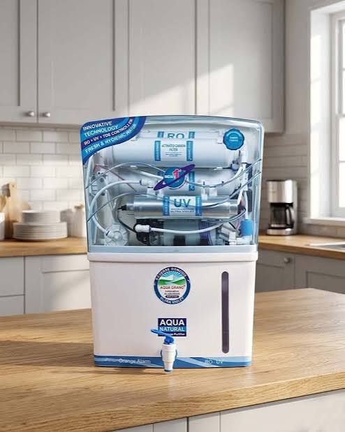 Clean glass of purified drinking water from Kent RO water purifier in Gandhi Nagar Jammu