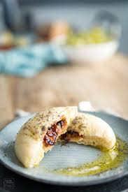 Germknodel Mit Pflaumenfullung Rezept Von Gernekochen De Rezept In 2020 Rezepte Lebensmittel Essen Germknodel Rezept