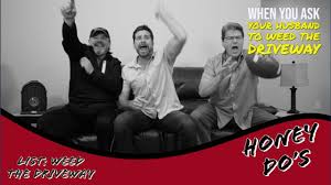 The two wheel stabilizing lets you pull the tool for easy effective results. The Weed Snatcher World S Fastest Crack Crevice Cleaner Youtube