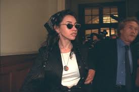 12 Vintage Photos Of Icons Wearing Bandanas Summer Accessories Kate Jackson French Girl Style