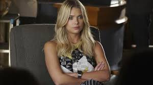:) #pll @lucyhale @itsashbenzo @sleepinthegardn. The Watch Apple Watch Hanna Marin Ashley Benson On Pretty Little Liars Spotern