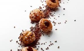 Chou Chocolat Chaud Qui Explose En Bouche Par Christophe Michalak Recette Nourriture Chien Recette Christophe Michalak Alimentation