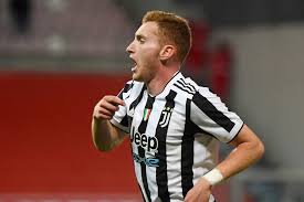 Dejan kulusevski (born 25 april 2000) is a swedish footballer who plays as a right winger for italian club parma, on loan from atalanta. Italienischer Pokal Der Perfekte Abschied Fur Gigi Buffon