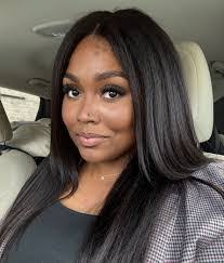 Mollie Hernandez's Instagram, Twitter & Facebook