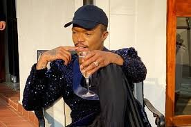 Somizi mhlongo is a media personality, actor and choreographer and has a net worth of r92.1 million rand an equivalent of usd$ 5million. At What Age Did Somizi Mhlongo Have Daughter Bahumi Madisakwane And Who Is His Husband Mohale Tebogo Motaung