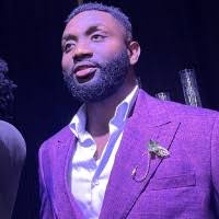 40+ "Éric Júnior" profiles