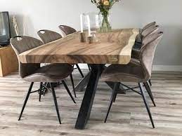 suarhout is een prachtig natuurproduct een tafel met een hoog wow factor het is warm gekleurd hout met wood slab dining table dining table slab dining tables