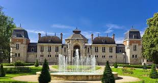 Thermes A Lons Le Saunier Horaires Tarifs Et Telephone Guide Piscine Fr