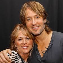 FRUIT AND VEGETABLE INFUSED FAT FLUSH WATER Get bathing suit ready with  this simple recipe for a refreshing fruit and vegetable infused Fat Flush  Water as seen