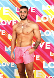 Latest news on winter love island 2020 contestants and new host laura whitmore plus more on the love island villa and series 6 lineup. Love Island 2020 Meet The Contestants Looking For Love