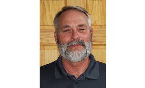 Ed Earle's Instagram, Twitter & Facebook