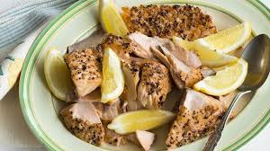 Saumon Aux Epices A Steak Recipe Food Eat Fish And Seafood