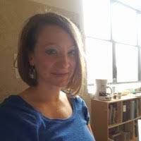 Julia Smythe's Instagram, Twitter & Facebook