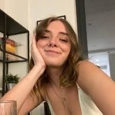 Megan Townsend's Instagram, Twitter & Facebook