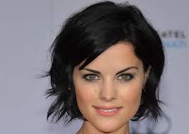 Foto circa sguardo di modello splendido degli occhi verdi bello. Colori Capelli Corti Uomo E Donna