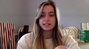 Juliette Shelton's Instagram, Twitter & Facebook