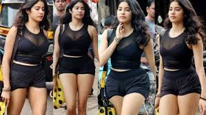 Jhanvi Kapoor Wiki Age Boyfriend Family Biography And Movies She is the daughter of popular bollywood star actress sridevi and indian film producer and. jhanvi kapoor wiki age boyfriend