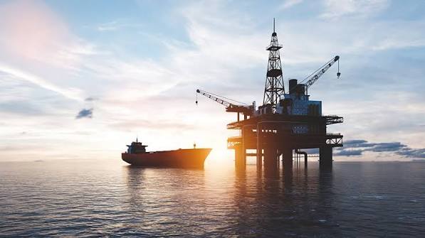 US-Iran escalation could threaten 2027 oil market surplus, IEA says