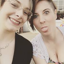 Lora Hawkins (@lorahawkins123)