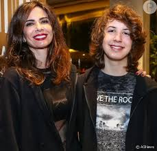 Luciana gimenez mostrou para os seus seguidores a sua fase novinha. Filho De Luciana Gimenez Lucas Jagger Entrega Uso De Aplicativo Rastreador Com A Mae Preocupado Purepeople