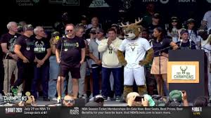 On wednesday evening, normal supervisor ron francis, aided by a plethora of huge names together with ladies's basketball star sue chicken, shawn kemp, gary payton and marshawn lynch, will announce the 30 guys he is taking out of your favourite group throughout a broadcast on espn. K4qgku Rahilcm