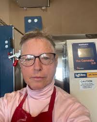 Barbara Hager Ceramics‎