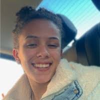 Paula Fitz's Instagram, Twitter & Facebook