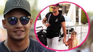 Endlich ist der kleine alessio zu hause, nachdem der gesundheitszustand des sohnes von sarah engels und pietro lombardi seit seiner geburt am 20. Pietro Lombardi Vertraut Sarahs Neuem Sohn Alessio Gerne An Promiflash De