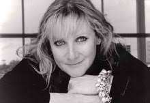 Elaine Colbert's Instagram, Twitter & Facebook