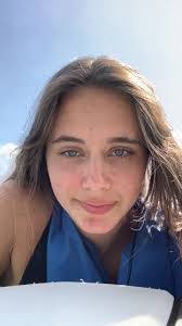 Victoria Poynter's Instagram, Twitter & Facebook