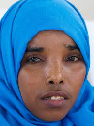 Die somalische volleyballnationalmannschaft der frauen ist die auswahl somalischer volleyballspielerinnen, welche die somali volleyball federation (svf) auf internationaler ebene, beispielsweise in freundschaftsspielen gegen die auswahlmannschaften anderer nationaler. Genitalverstummelung Bei Frauen Ein Leben Lang Leiden Welt Themen Puls