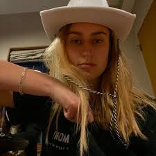 RUSH MONT (@meetmeonthemont) • Instagram photos and videos